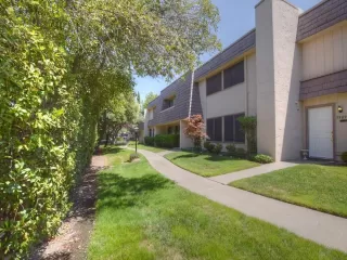 Photo #1: 20031711 Listing