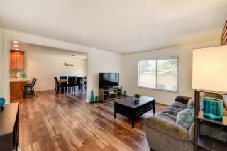 Photo #4: 20031843 Listing