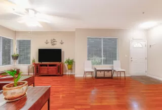 Photo #2: 20031878 Listing 