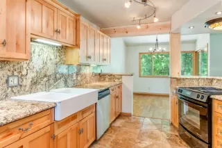 Photo #6: 20032211 Listing