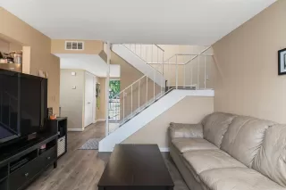 Photo #3: 20032464 Listing 