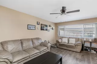 Photo #4: 20032464 Listing 