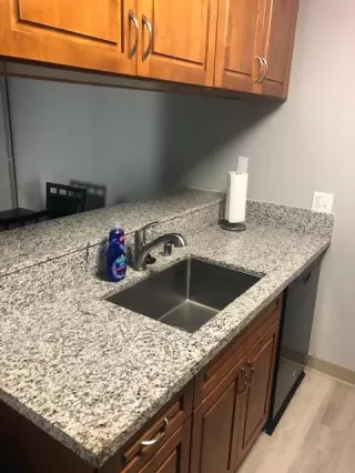 Photo #3: 20032822 Listing 