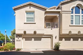 Photo #2: 20032919 Listing