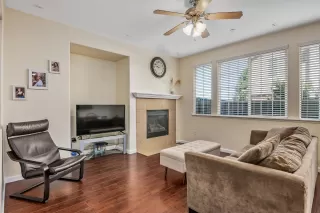 Photo #6: 20032919 Listing