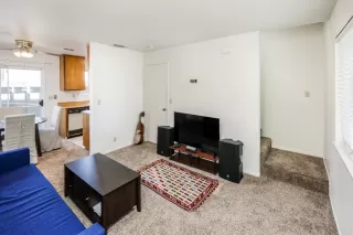 Photo #1: 20033138 Listing