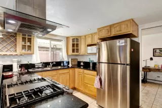 Photo #1: 20033274 Listing 