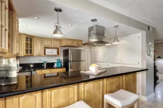 Photo #5: 20033274 Listing 