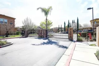 Photo #1: 20033334 Listing