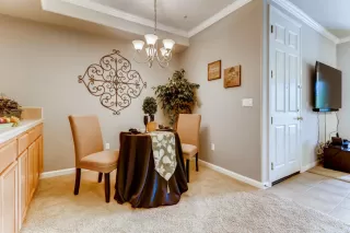 Photo #1: 20033542 Listing