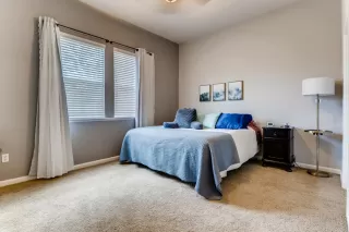 Photo #5: 20033542 Listing