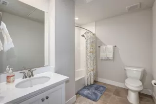 Photo #4: 20033626 Listing