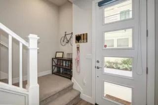 Photo #6: 20033626 Listing