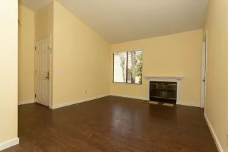 Photo #2: 20033649 Listing 