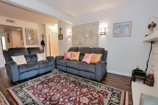 Photo #5: 20033874 Listing 