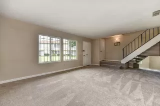 Photo #5: 20034017 Listing