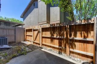 Photo #4: 20034042 Listing 