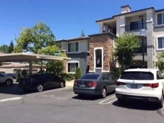 Photo #3: 20034120 Listing