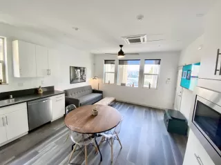 Photo #1: 20034159 Listing