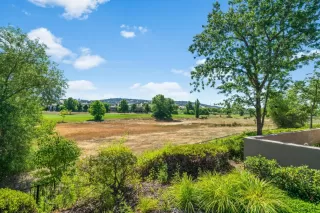 Photo #1: 20034493 Listing