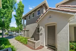 Photo #2: 20034493 Listing