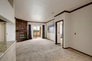 Photo #5: 20034858 Listing