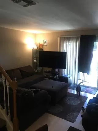 Photo #2: 20035106 Listing