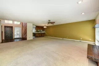 Photo #6: 20035310 Listing 