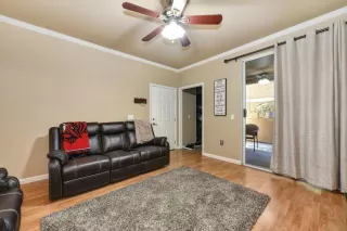 Photo #2: 20035362 Listing