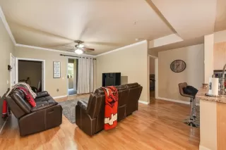 Photo #3: 20035362 Listing