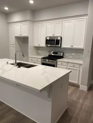 Photo #1: 20035480 Listing