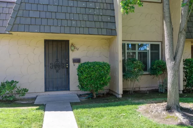 MLS: 20035520 Condo For Sale