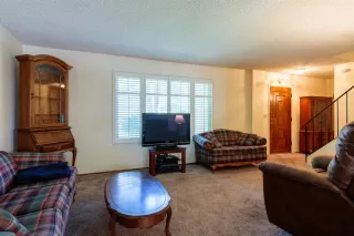 Photo #6: 20035520 Listing 