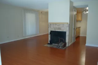 Photo #5: 20035547 Listing