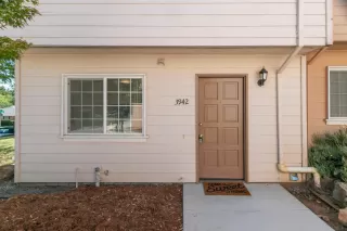 Photo #1: 20035567 Listing 