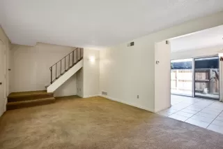 Photo #4: 20035585 Listing