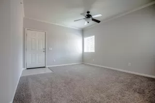 Photo #4: 20035610 Listing 