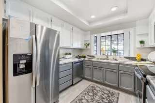 Photo #1: 20035636 Listing