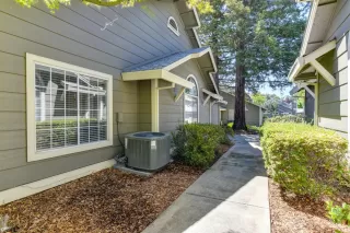 Photo #2: 20035897 Listing 