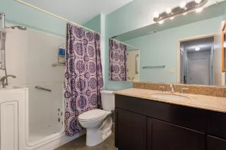 Photo #5: 20036495 Listing