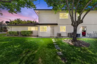 Photo #1: 20036717 Listing 