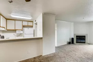 Photo #6: 20036893 Listing