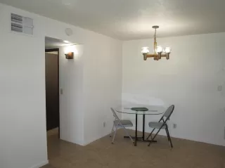 Photo #5: 20037306 Listing 