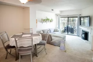 Photo #6: 20037307 Listing