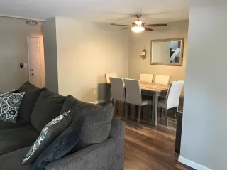 Photo #4: 20037324 Listing