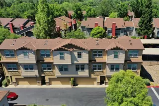 Photo #1: 20037394 Listing