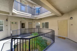 Photo #2: 20037573 Listing