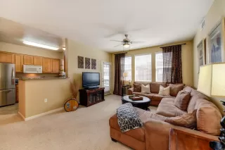 Photo #3: 20037573 Listing