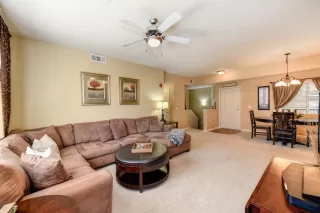 Photo #5: 20037573 Listing