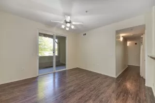 Photo #2: 20037688 Listing